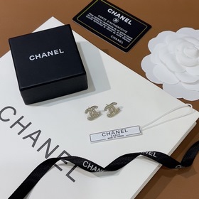 Серьги CHANEL cc Новые серьги-гвоздики cc Кристаллы Swarovski в