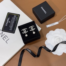 CHANEL Серьги CC Новые серьги CC Двойной дизайн CC, стеклянные ж