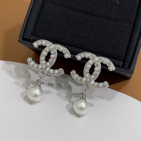 CHANEL Серьги CC Новые серьги CC Двойной дизайн CC, стеклянные ж