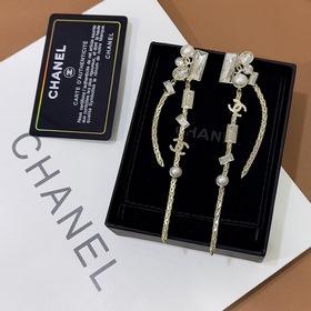 CHANEL Серьги с кисточками Двойное C Новые серьги с бахромой Двой