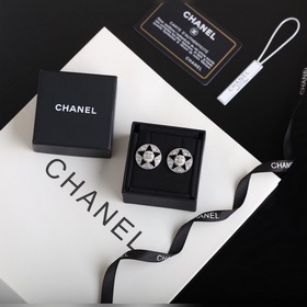 CHANEL Серьги-цветы Новые серьги-гвоздики в форме цветка Идеальны