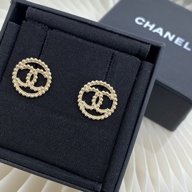 CHANEL Классические серьги с двойным C и круглым кольцом Новые се
