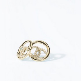 CHANEL Классические серьги с двойным C и круглым кольцом Новые се