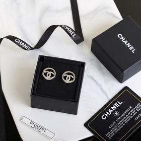 CHANEL Классические серьги с двойным C и круглым кольцом Новые се