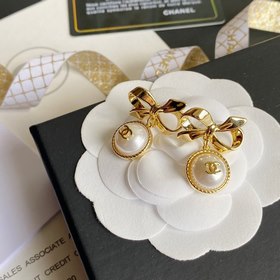 Chanel Бабочка Жемчужные серьги Очень красивые серьгиз латуни с ч