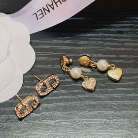 CHANEL серьги с буквами CD