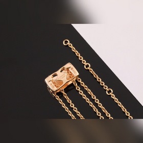 Chanel Coco Crush Ромбовидная ожерелье с глянцевой поверхностью C