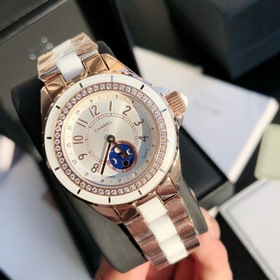 Chanel, полностью стальной корпус керамическими элементами, J12 C