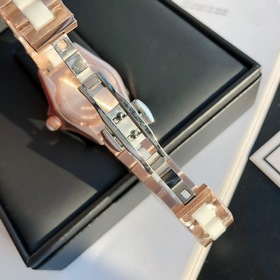Chanel, полностью стальной корпус керамическими элементами, J12 C