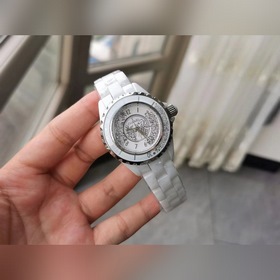 CHANEL Шанель – символ классической элегантности Новые часы J12·2