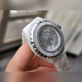 CHANEL Шанель – символ классической элегантности Новые часы J12·2