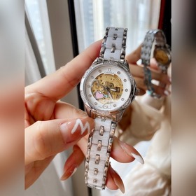 Chanel CHANEL 3-стрелочный женский часы Итальянская телячья кожа/