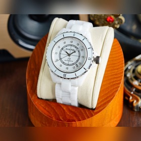 Часы Chanel J12 «20-летие» Оснащены новым механизмом с автоподзав