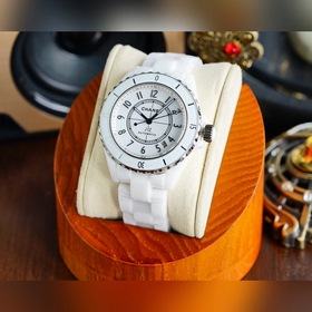 Часы Chanel J12 «20-летие» Оснащены новым механизмом с автоподзав