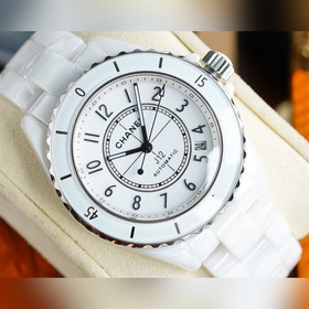 Часы Chanel J12 «20-летие» Оснащены новым механизмом с автоподзав