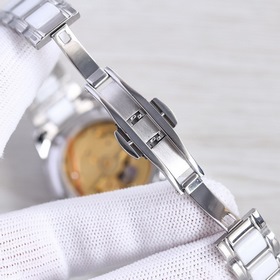 CHANEL Часы из керамической серии Лаконичный и элегантный, модный