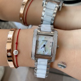 Часы Chanel 316 с корпусом из нержавеющей стали ручной инкрустаци