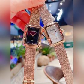 Chanel - Серия CHANEL BOY FRIEND - Часы «Солнце, луна и звезды» Е