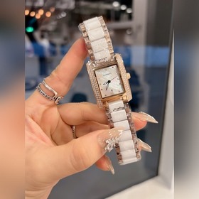 Часы Chanel 316 с корпусом из нержавеющей стали ручной инкрустаци