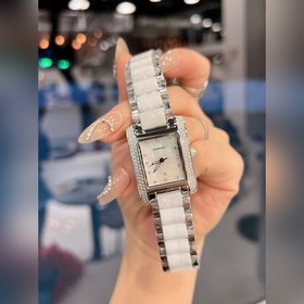 Часы Chanel 316 с корпусом из нержавеющей стали ручной инкрустаци