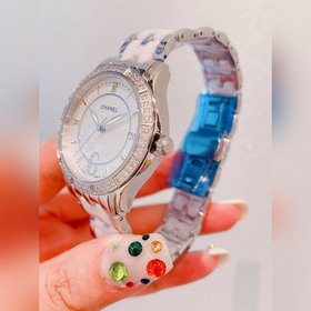CHANEL - Незаменимые кварцевые часы для женщин Импортный кварцев