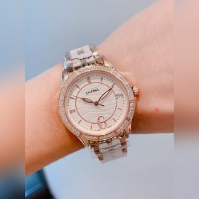 CHANEL - Незаменимые кварцевые часы для женщин Импортный кварцев
