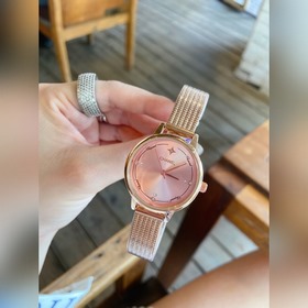 CHANEL Chanel Простой и модный часы Изысканный стиль. Прочные сте