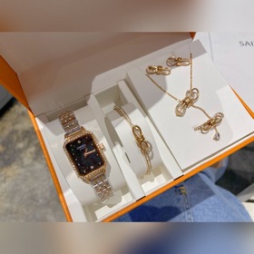 CHANEL Часы + браслет с микро-бриллиантами + серьги Chanel + кол