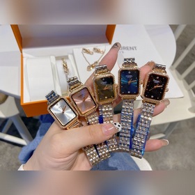 CHANEL Часы + браслет с микро-бриллиантами + серьги Chanel + кол