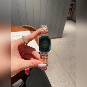 CHANEL Женские часы с кварцевым механизмом 1988  Эти часы оснаще