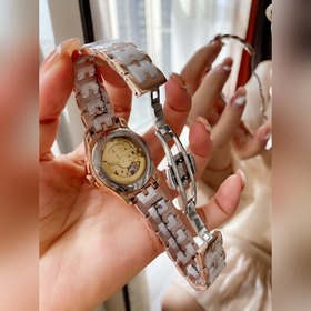 Женские часы Chanel CHANEL с тремя стрелками Итальянская телячья