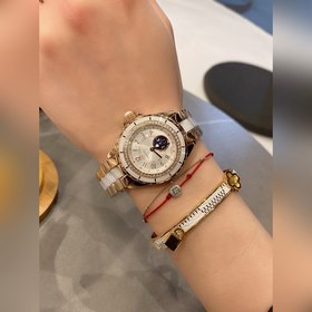 CHANEL Часы J12 из керамики с цельностальным корпусом Керамически