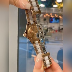 CHANEL Часы J12 из керамики с цельностальным корпусом Керамически