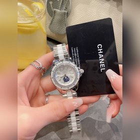 CHANEL Часы J12 из керамики с цельностальным корпусом Керамически
