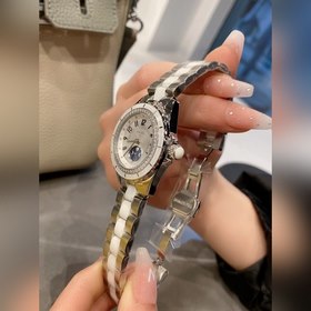 CHANEL J12 Керамический часовой механизм с корпусом из стали Коре