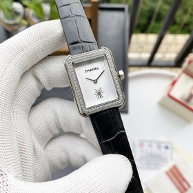 Женские часы Chanel BOY FRIEND Серия Chanel BOY FRIEND  Лаконич