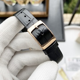 Женские часы Chanel BOY FRIEND Серия Chanel BOY FRIEND  Лаконич
