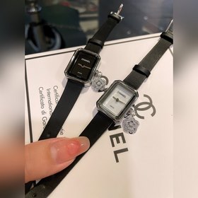 Часы Chanel Première Extrait de Camélia На циферблате нет секундн
