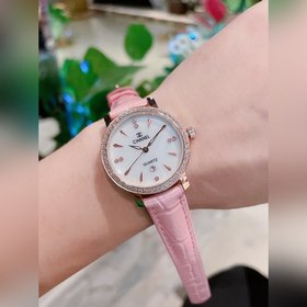 Женские часы Chanel с оригинальным кварцевым механизмом  Корпус
