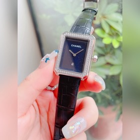Chanel - Серия CHANEL BOY FRIEND - Часы «Солнце, луна и звезды» Е