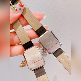 Часы Chanel Première Extrait de Camélia На циферблате нет секундн
