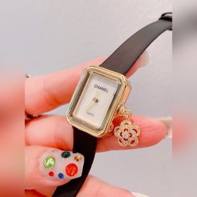 Часы Chanel Première Extrait de Camélia На циферблате нет секундн
