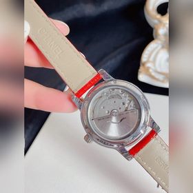 CHANEL Изысканные женские часы Ремешок ： ремешок из натуральной 
