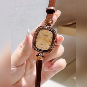 CHANEL Chanel, женские часы, подержанные  Импортный кварцевый ме