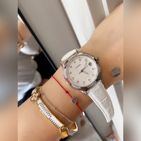 Женские часы Chanel CHANEL с тремя стрелками Итальянская телячья