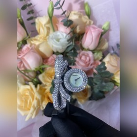 Chanel ювелирный часы из серии RUBAN Ремешок с узором, покрытый
