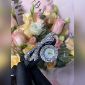 Chanel ювелирный часы из серии RUBAN Ремешок с узором, покрытый 