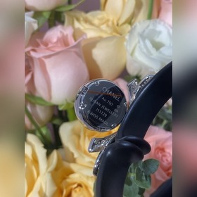 Chanel ювелирный часы из серии RUBAN Ремешок с узором, покрытый 
