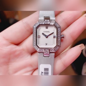 Часы Chanel Premiere, 24 мм Часы имеют традиционную восьмиугольну