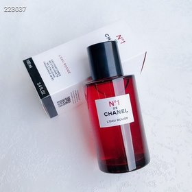 Название бренда： Chanel No. 1 Eau Rouge Объем： 100 мл Страна про